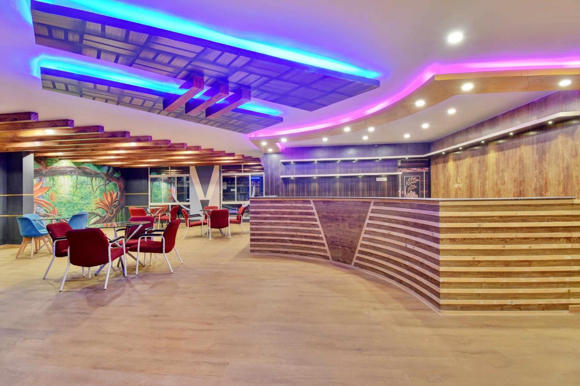 Collectipn O Pradee Queen Resort Chennai Bagian luar foto