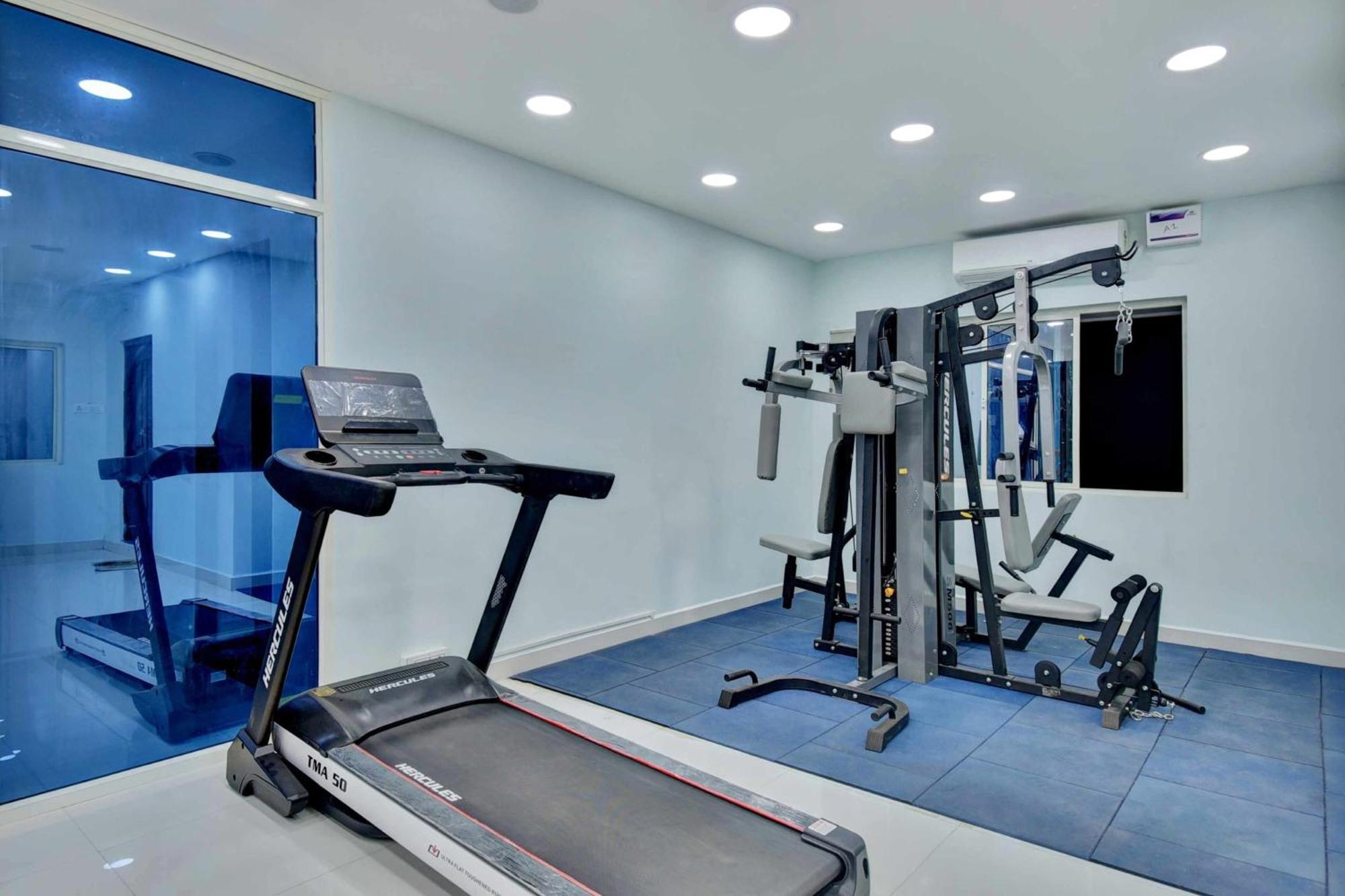 Collectipn O Pradee Queen Resort Chennai Bagian luar foto
